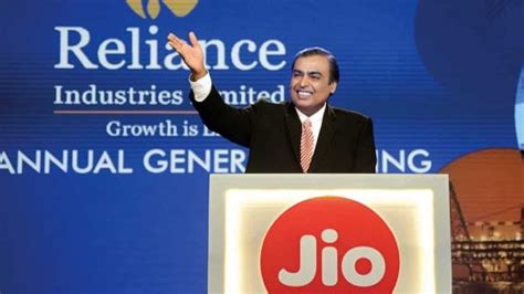 Campa Cola Is Back Mukesh Ambani S Reliance Rolls Out Iconic Beverage