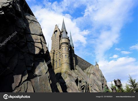 Hogwarts Castle Wizarding World Harry Potter Universal Studio Osaka ...