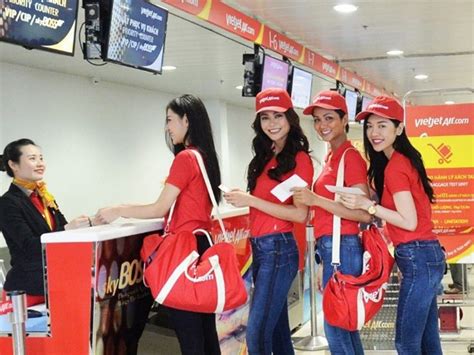 Người đẹp bikini Vietjet đăng quang Hoa hậu Hoàn vũ Việt Nam Giáo dục
