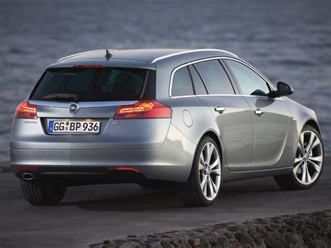 Opel Insignia Sports Tourer Specs Photos