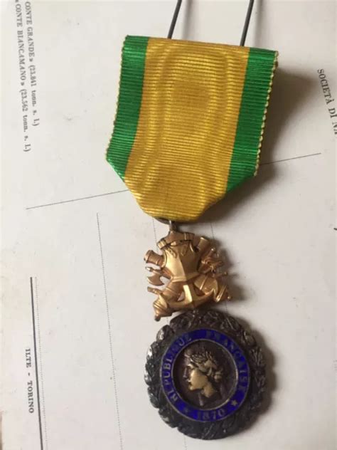 Medaille Militaire Valeur Et Discipline Eur Picclick Fr