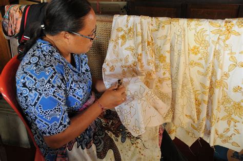 Proses Pembuatan Batik Tulis Newstempo