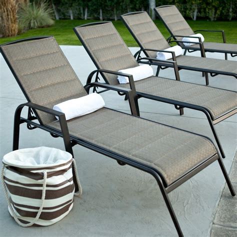 Hugedomains Outdoor Chaise Lounge Chair Pool Lounge Chairs Pool