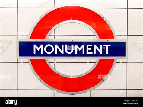 Metro station sign Monument on the District and Circle line in London, UK Stock Photo - Alamy