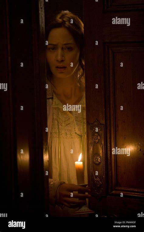 Emily Blunt In The Wolfman 2010 Stock Photo Alamy