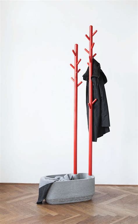 25 Free Standing Coat Racks And Stands Youll Want Right Now Digsdigs