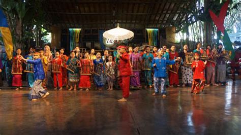 Saung Angklung Udjo For Sustainable Heritage, Bandung – Indonesia | The ...