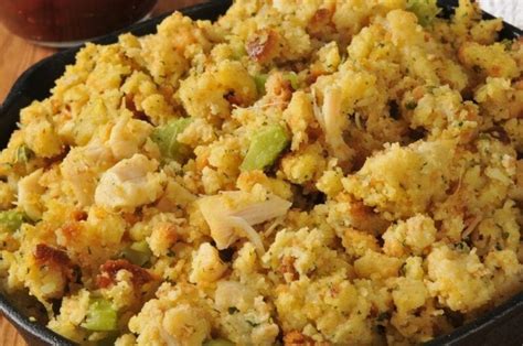 Paula Deen S Southern Cornbread Dressing Insanely Good