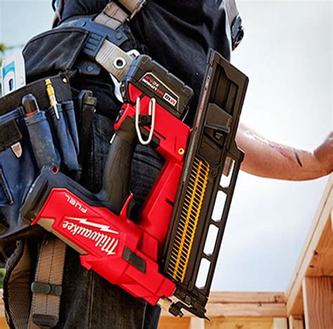 Milwaukee M18 Fuel 21° Framing Nailer