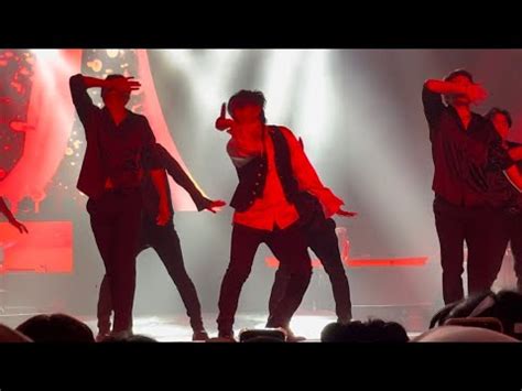 Aivd Fancam Ikon Donghyuk Kiss Me At Ikon World Tour Take Off In