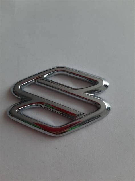 EMBLEMAT LOGO SUZUKI SAMURAI VITARA ALTO 77811 Międzychód Kup teraz