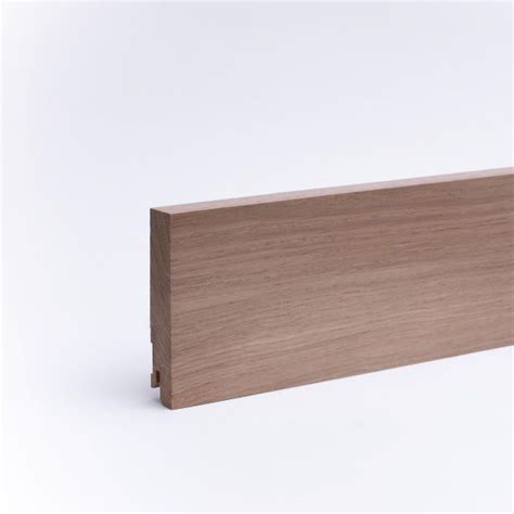 Plinthe en bois massif 120x16mm square chêne laqué Carré Plinthes