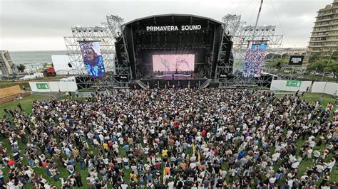 Lana Del Rey Pj Harvey E Sza Conhe A O Cartaz Do Primavera Sound Porto