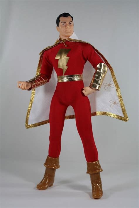 DC Comics Shazam 14 Inch Action Figure Bol