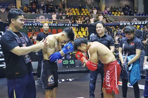 Nguyễn Trần Duy Nhất thắng ngược ngoạn mục tứ kết LION Championship