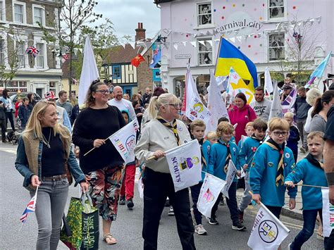 Jubilee The Parade Of Flags Harleston Town Council