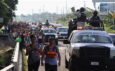 Una Nueva Caravana De 3 Mil Migrantes Viaja Rumbo A EE UU