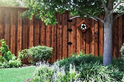 Cedar Fence Stain How To Select The Best A Complete Guide