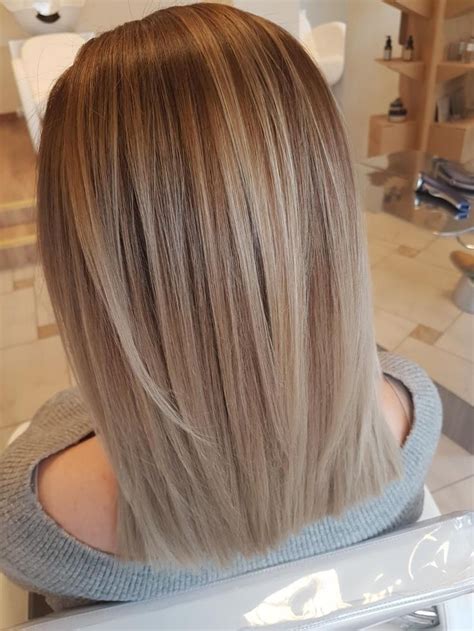 Pin On Aschblond Haare Bob Balayage Hair Haircuts Straight Hair