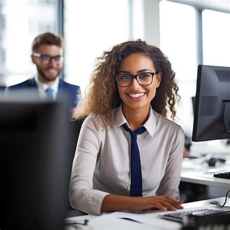 Mujer De Negocios Trabajando Foto Premium