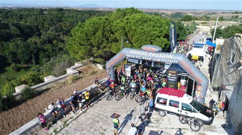 La Marathon Delle 2 Terre Parla Calabrese Vince Francesco Favale