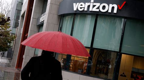 Why the verizon store locator page shows secret local inventory 20