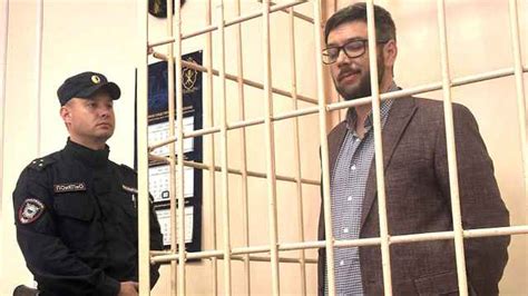 Moscow Court Jails 5 Pussy Riot Members In Absentia Over War Fakes The Moscow Times