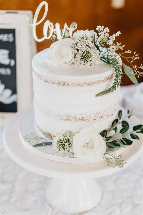 White Rustic Wedding Cakes