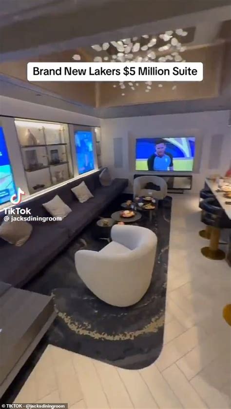 Inside The Lakers Million A Year Tunnel Suites Guests Get Their