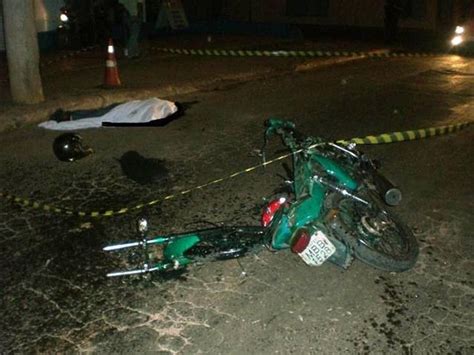 G Motociclista Morre Ap S Colidir Contra Poste Em Chapec No Oeste