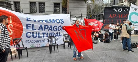 Organizaciones Marchan Al Congreso En Reclamo De La Pr Rroga De La Ley