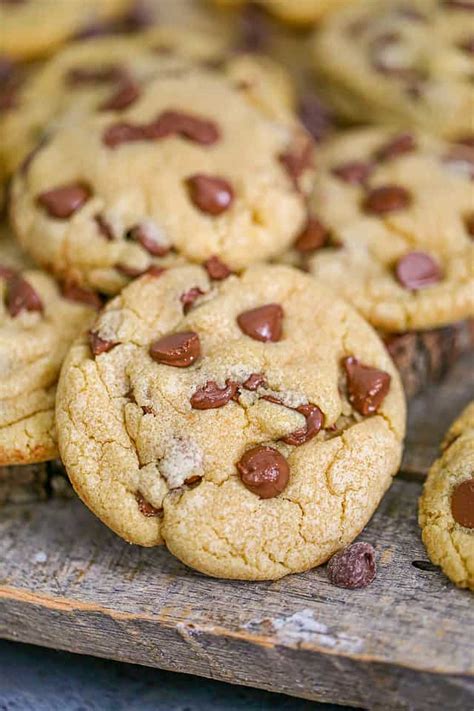 CopyCat Crumbl Chocolate Chip Cookies Recipe - The Baking ChocolaTess