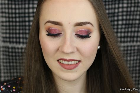 Glitter Cut Crease Makeup Tutorial Look By Mari