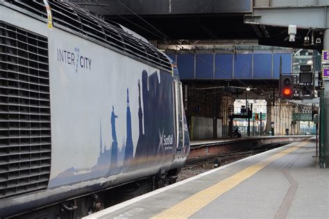 Scotrail Hst At Edinburgh Waverley Tony Winward Flickr