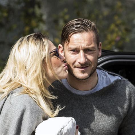 Totti La Moglie Ilary Blasi Contro Spalletti E Un Piccolo Uomo