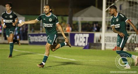 Goiás vence e fecha fase de grupos líder do Goiano Copa do Nordeste