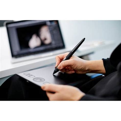 Wacom Intuos Pro Creative Pen Tablet Pth K A