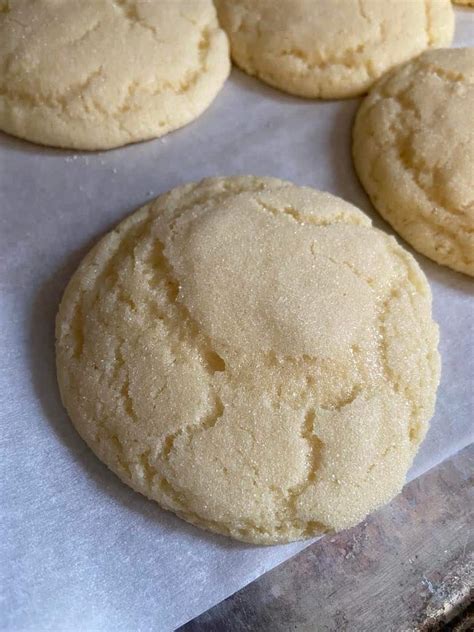 Chewy Almond Cookies Flypeachpie