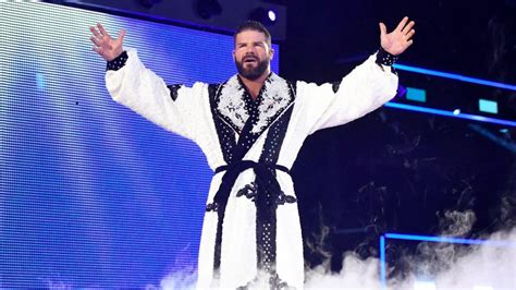 Robert Roode Shares Hospital Photo Following Recent Neck Surgery Tjr