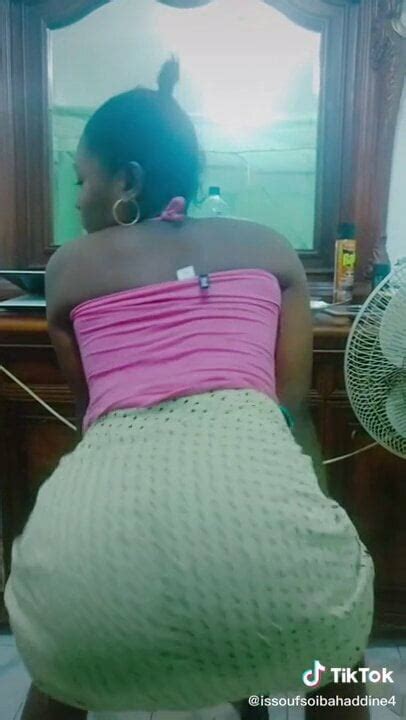 Une Bonne Pute Free Ass Hd Porn Video E Xhamster