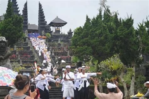 Wow Mengesankan Pura Agung Besakih Objek Wisata Dengan Pusat Kegiatan