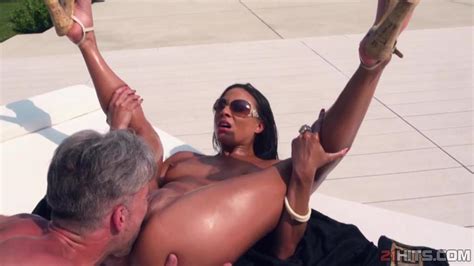 Fucking Slutty Roxy Hardcore On The Beach Porn Videos