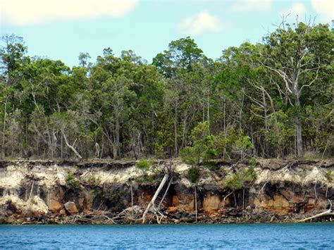Migrating South to Mooloolaba (Queensland, Australia) – Two At Sea
