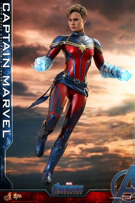 Hot Toys Avengers Endgame Captain Marvel Figures