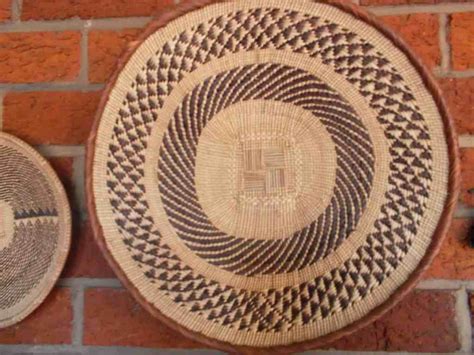 Garland | Binga baskets and other treasures of Zimbabwean craft