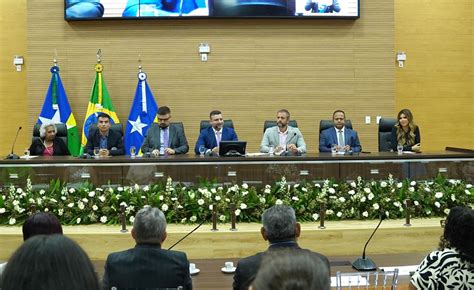 Deputado Ribeiro Do Sinpol Entrega Votos De Louvor Para Personalidades