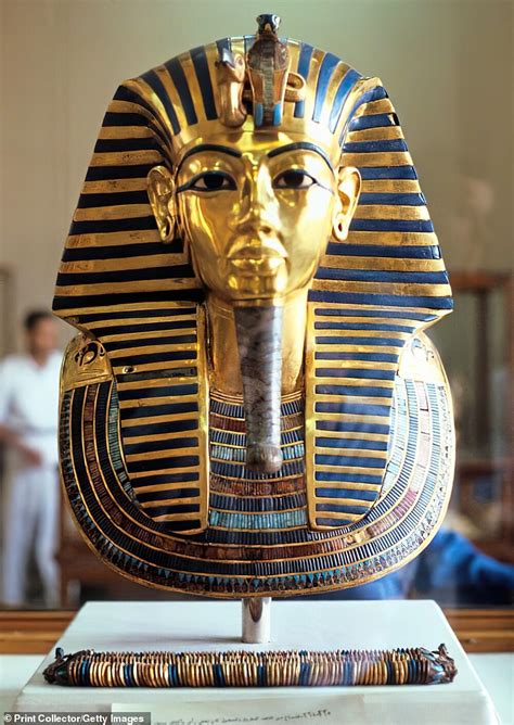 The Latest Reconstruction Of The Face Of Pharaoh Tutankhamun 12 Photos