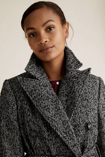 The Marks And Spencer Coat That S Perfect For Autumn