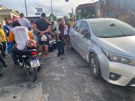 Condutor De Motocicleta Fica Ferido Após Colidir Veículo Em Carro Em