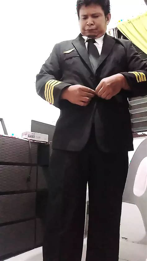 Pilot Shows His Big Fuck Ass In Camera After Flight Training Gay Big